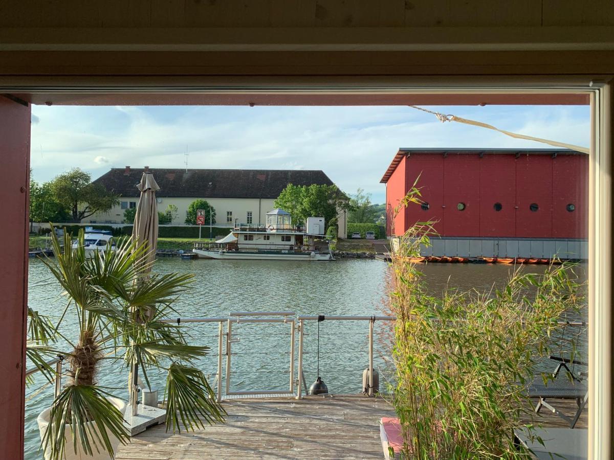Готель Waterside Living - Hausboot Лінц Екстер'єр фото